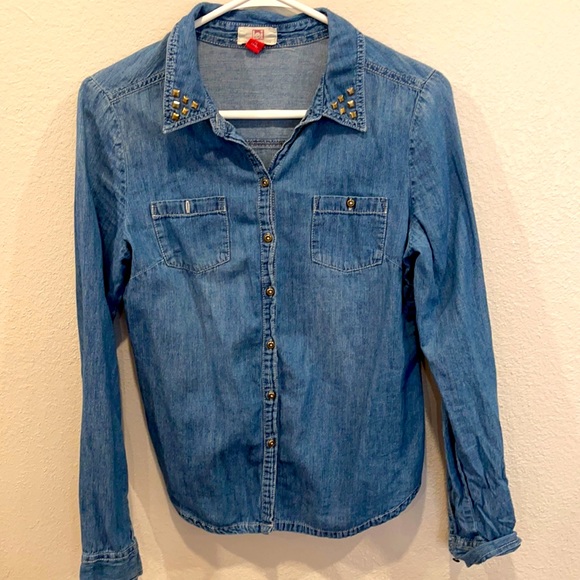 LEI button down - Picture 1 of 1